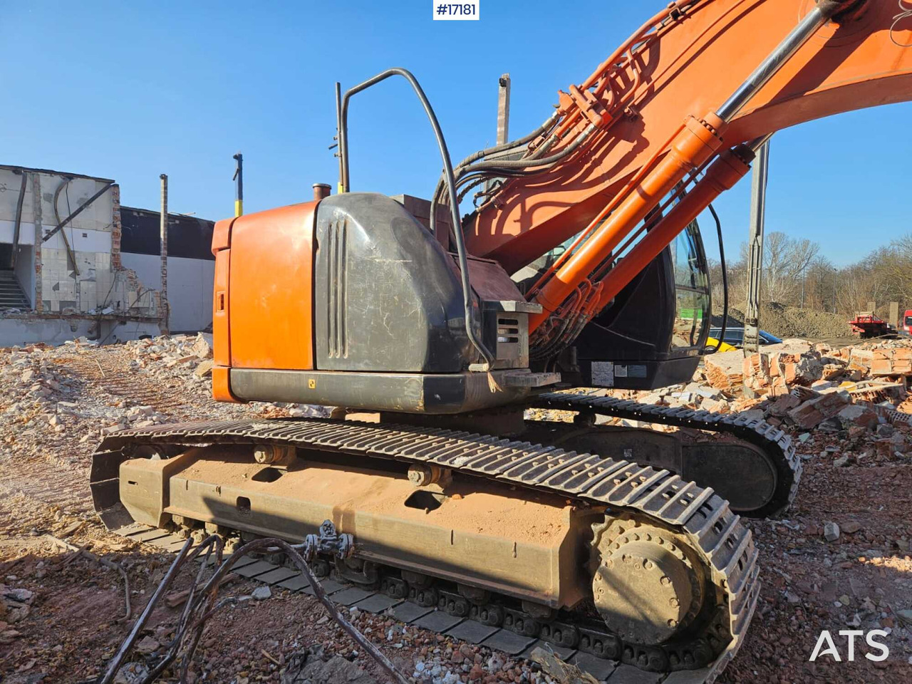Crawler excavator Hydraulic excavator Hitachi ZX225 LC (2013): picture 6