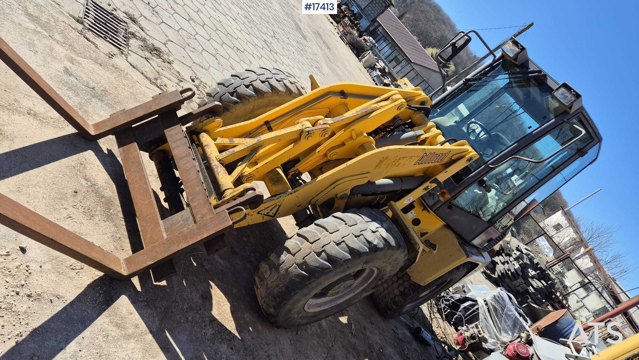 Wheel loader AHLMANN AL 85t 2004) forks, quick coupler, opening bucket. - Wheel loader: picture 2 Wheel loader AHLMANN AL 85t 2004) forks, quick coupler, opening bucket. - Wheel loader: picture 2