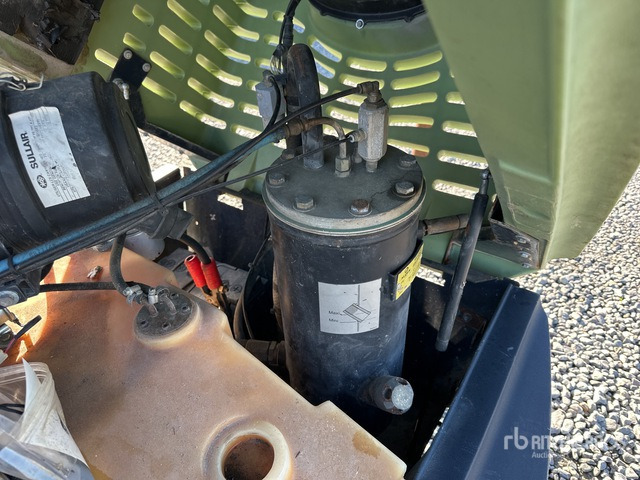 2004 Sullair 38K Mobile Air Compressor - Air compressor: picture 4 2004 Sullair 38K Mobile Air Compressor - Air compressor: picture 4