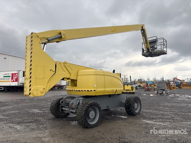 2005 JLG 800AJ 4WD Diesel Telescopic Boom Lift - Telescopic boom: picture 1 2005 JLG 800AJ 4WD Diesel Telescopic Boom Lift - Telescopic boom: picture 1
