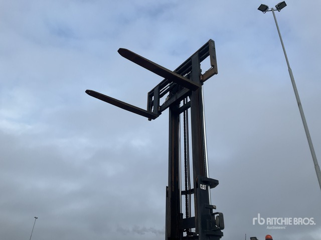 2007 Cat DP50K-2 5000 kg Forklift - Diesel forklift: picture 4 2007 Cat DP50K-2 5000 kg Forklift - Diesel forklift: picture 4