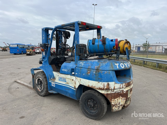 2008 Toyota 02-7FGA45 Forklift - Forklift: picture 4 2008 Toyota 02-7FGA45 Forklift - Forklift: picture 4