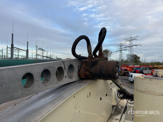 2010 Volvo FM420 8x4 Twin-Steer Sleeper Quad/A Dump Truck - Tipper: picture 4 2010 Volvo FM420 8x4 Twin-Steer Sleeper Quad/A Dump Truck - Tipper: picture 4