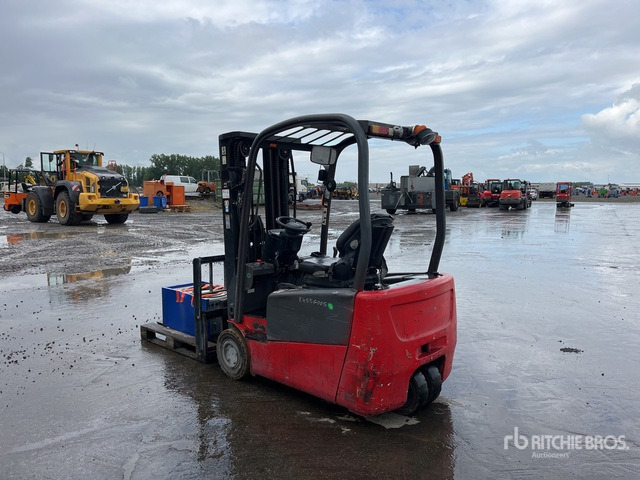 2015 Manitou ME318-48V Electric Forklift - Electric forklift: picture 4 2015 Manitou ME318-48V Electric Forklift - Electric forklift: picture 4
