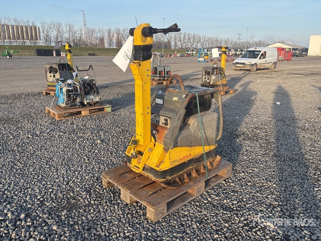 2016 Wacker Neuson DPU6555Heh Vibratory Plate Compactor - Vibratory plate: picture 3 2016 Wacker Neuson DPU6555Heh Vibratory Plate Compactor - Vibratory plate: picture 3