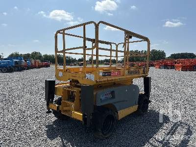 HAULOTTE COMPACT 10DX 4x4 Diesel (Inoperable) - Scissor lift: picture 3 HAULOTTE COMPACT 10DX 4x4 Diesel (Inoperable) - Scissor lift: picture 3