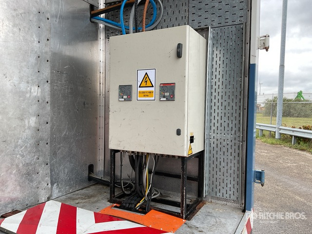 Renault Generator vrachtwagen - Box truck, Utility/ Special vehicle: picture 5 Renault Generator vrachtwagen - Box truck, Utility/ Special vehicle: picture 5