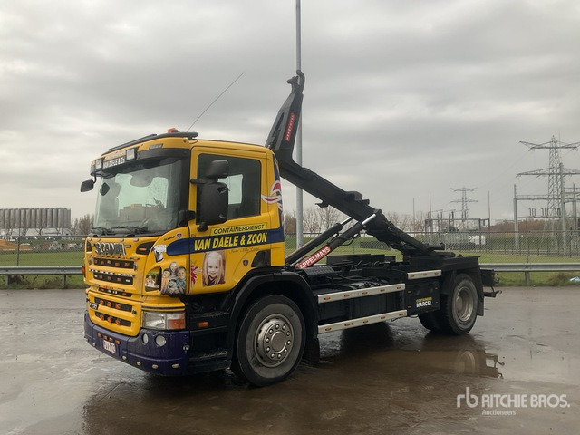 Scania P230 Container Truck - Hook lift truck: picture 2 Scania P230 Container Truck - Hook lift truck: picture 2