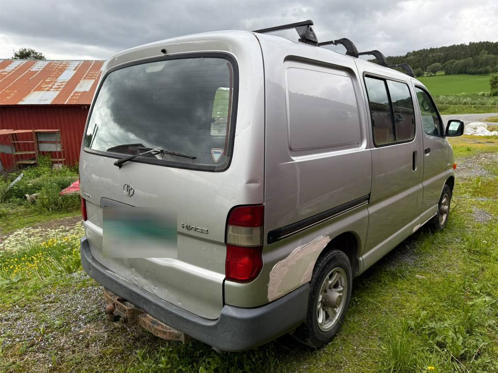 Toyota Hiace 4x4 - Panel van: picture 5 Toyota Hiace 4x4 - Panel van: picture 5
