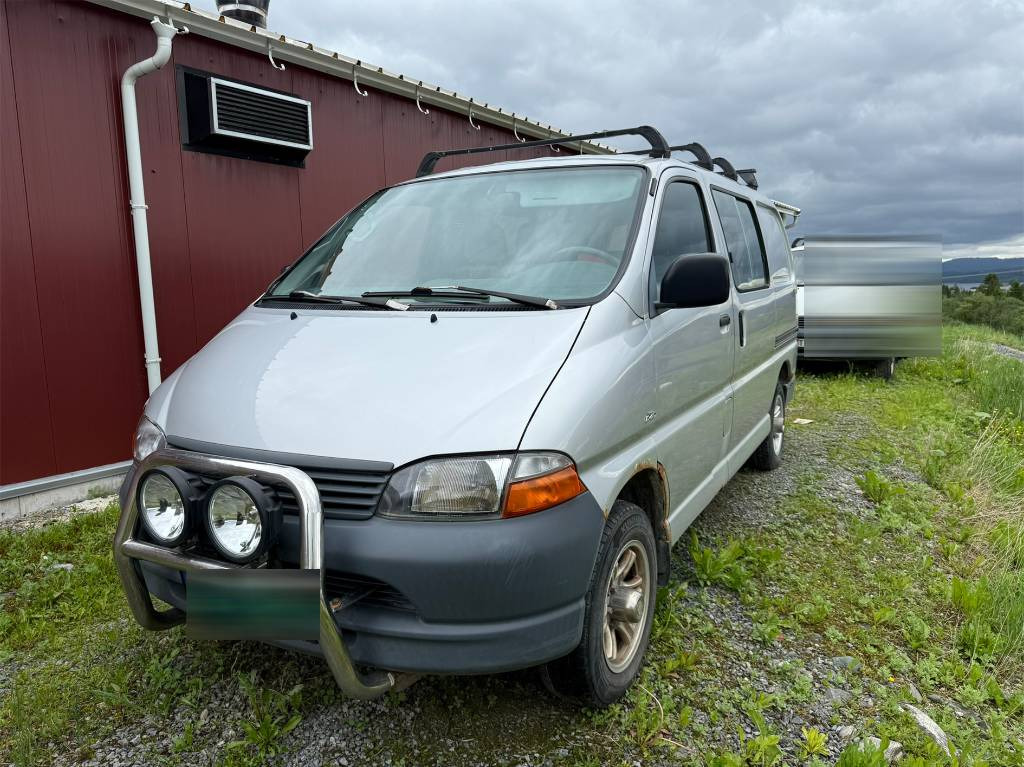 Toyota Hiace 4x4 - Panel van: picture 4 Toyota Hiace 4x4 - Panel van: picture 4