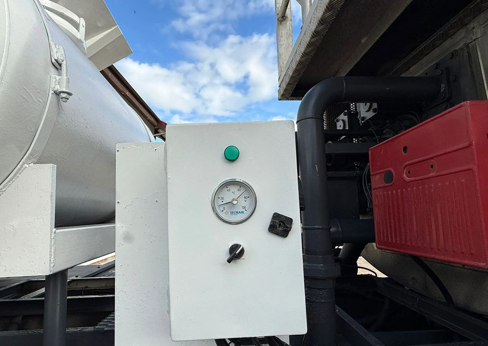 Garbage truck Mercedes-Benz Atego 2533: picture 15