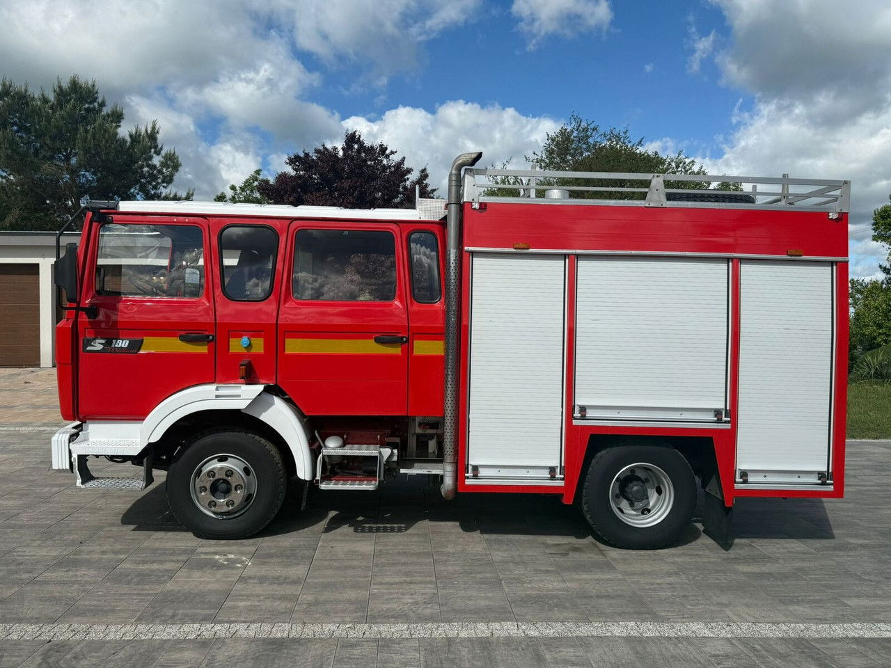 Renault Midliner 180 S180 - Fire truck: picture 5 Renault Midliner 180 S180 - Fire truck: picture 5