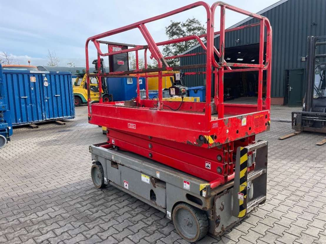 Haulotte Compact 10 - Scissor lift: picture 4 Haulotte Compact 10 - Scissor lift: picture 4