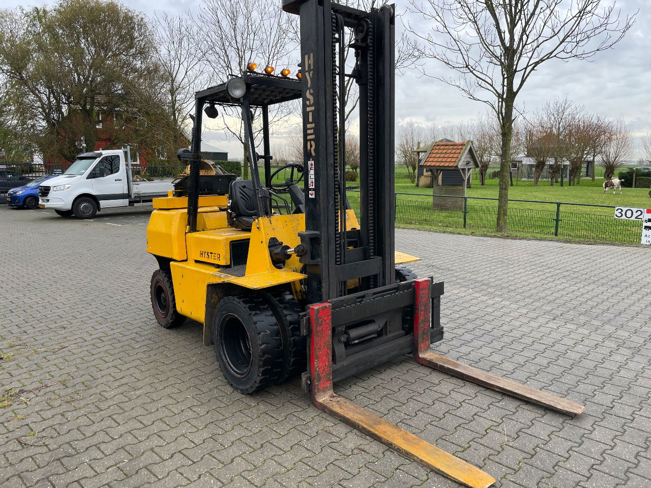 Hyster H 4.00 XLS/6 4 tons diesel heftruck perkins diesel - Diesel forklift: picture 4 Hyster H 4.00 XLS/6 4 tons diesel heftruck perkins diesel - Diesel forklift: picture 4