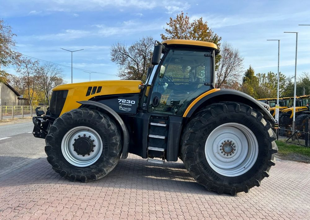 JCB FASTRAC 7230 - Farm tractor: picture 2 JCB FASTRAC 7230 - Farm tractor: picture 2