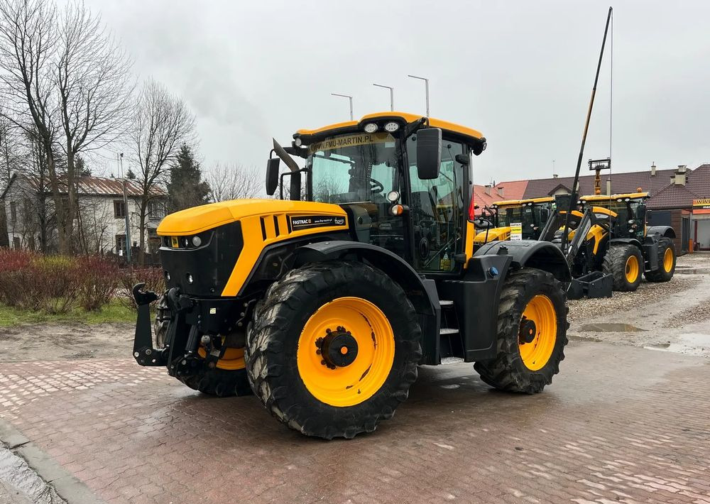 JCB Fastrac 4220 | 2017 ROK | 220 KM - Farm tractor: picture 1 JCB Fastrac 4220 | 2017 ROK | 220 KM - Farm tractor: picture 1