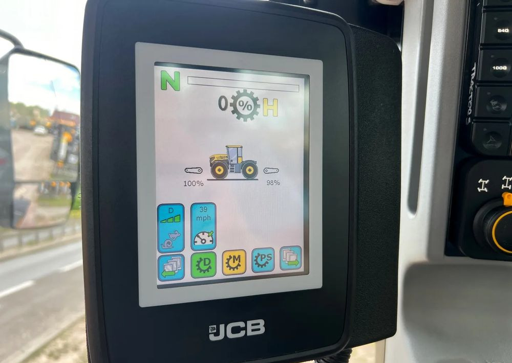 Leasing of JCB Fastrac 4220 JCB Fastrac 4220: picture 16