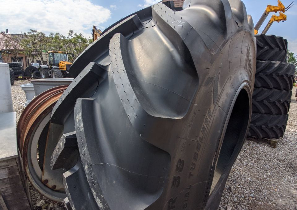 MICHELIN Machxbib 800/70 r38 - Tire: picture 2 MICHELIN Machxbib 800/70 r38 - Tire: picture 2