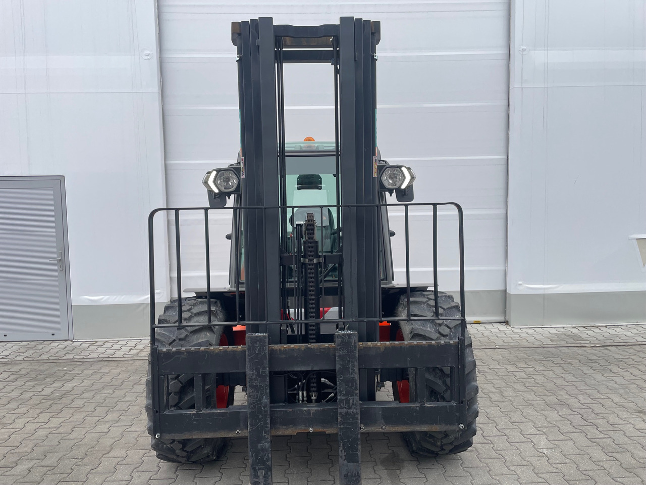 Ausa C351HX4 - Rough terrain forklift: picture 4 Ausa C351HX4 - Rough terrain forklift: picture 4