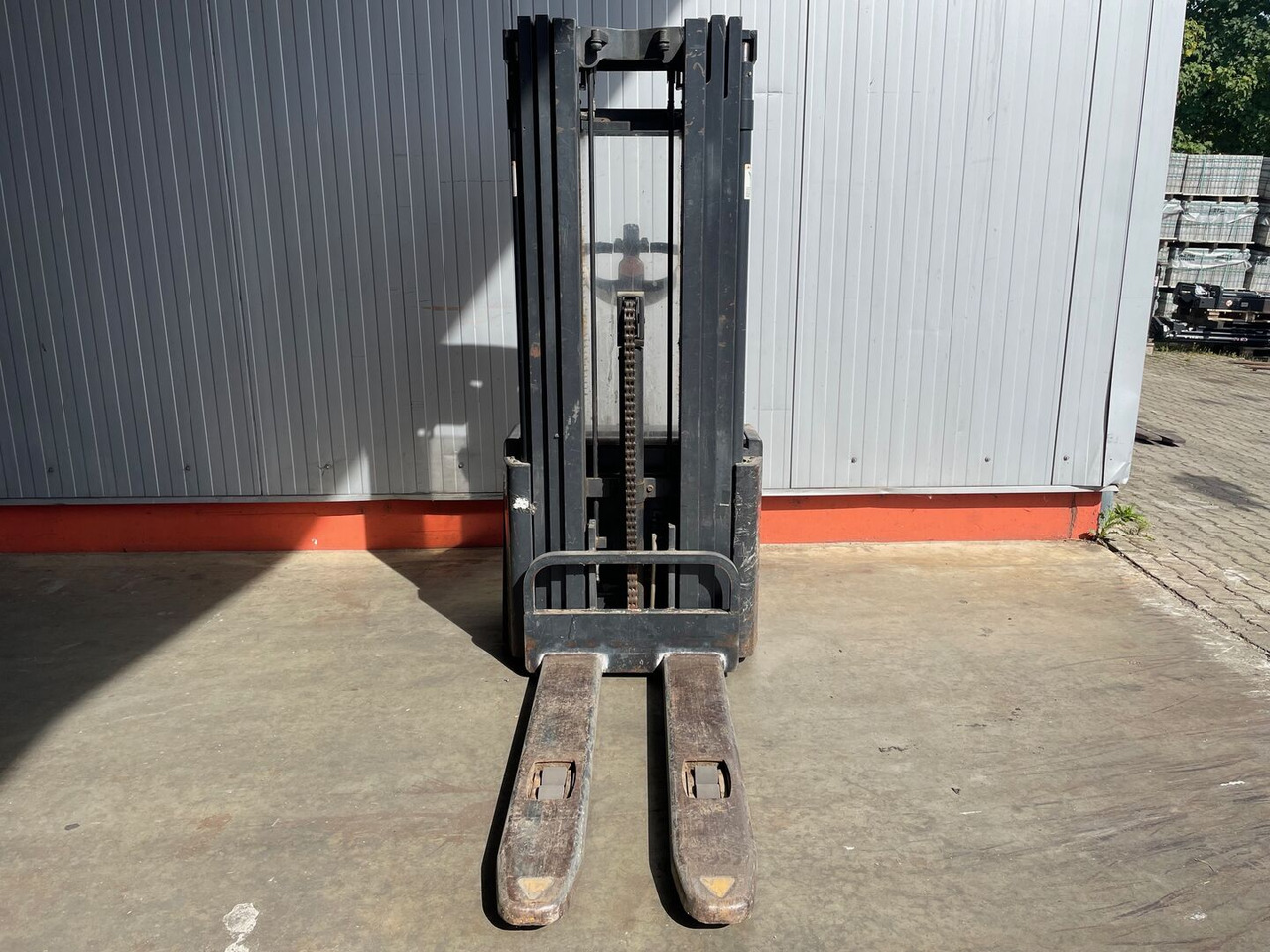 Crown WE2300 1.6 TT - Stacker: picture 3 Crown WE2300 1.6 TT - Stacker: picture 3