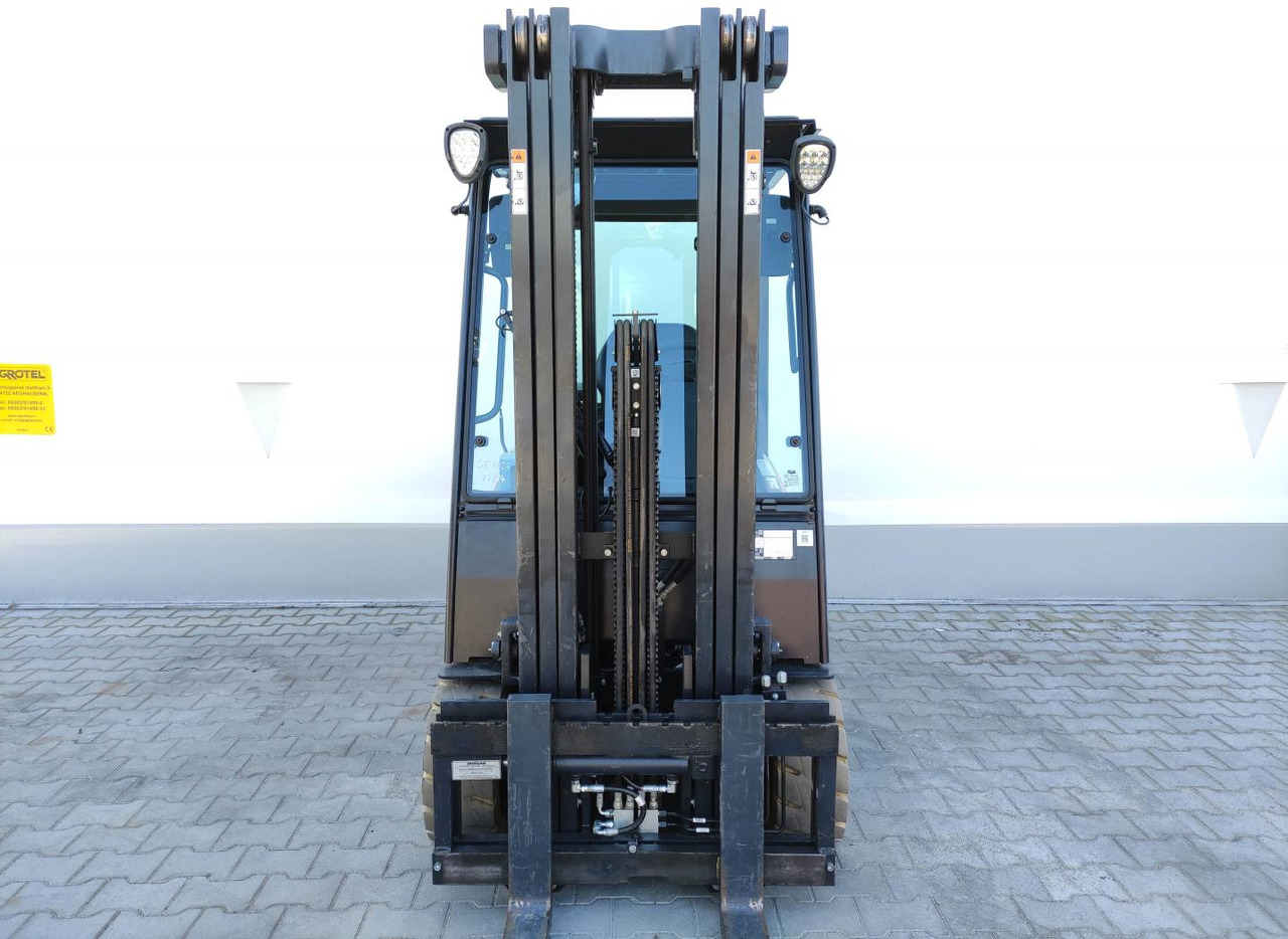 Doosan B20X-7 (Plus) - Electric forklift: picture 3 Doosan B20X-7 (Plus) - Electric forklift: picture 3