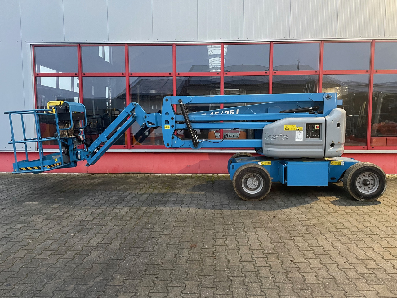 Genie Z-45/25 J - Articulated boom: picture 1 Genie Z-45/25 J - Articulated boom: picture 1