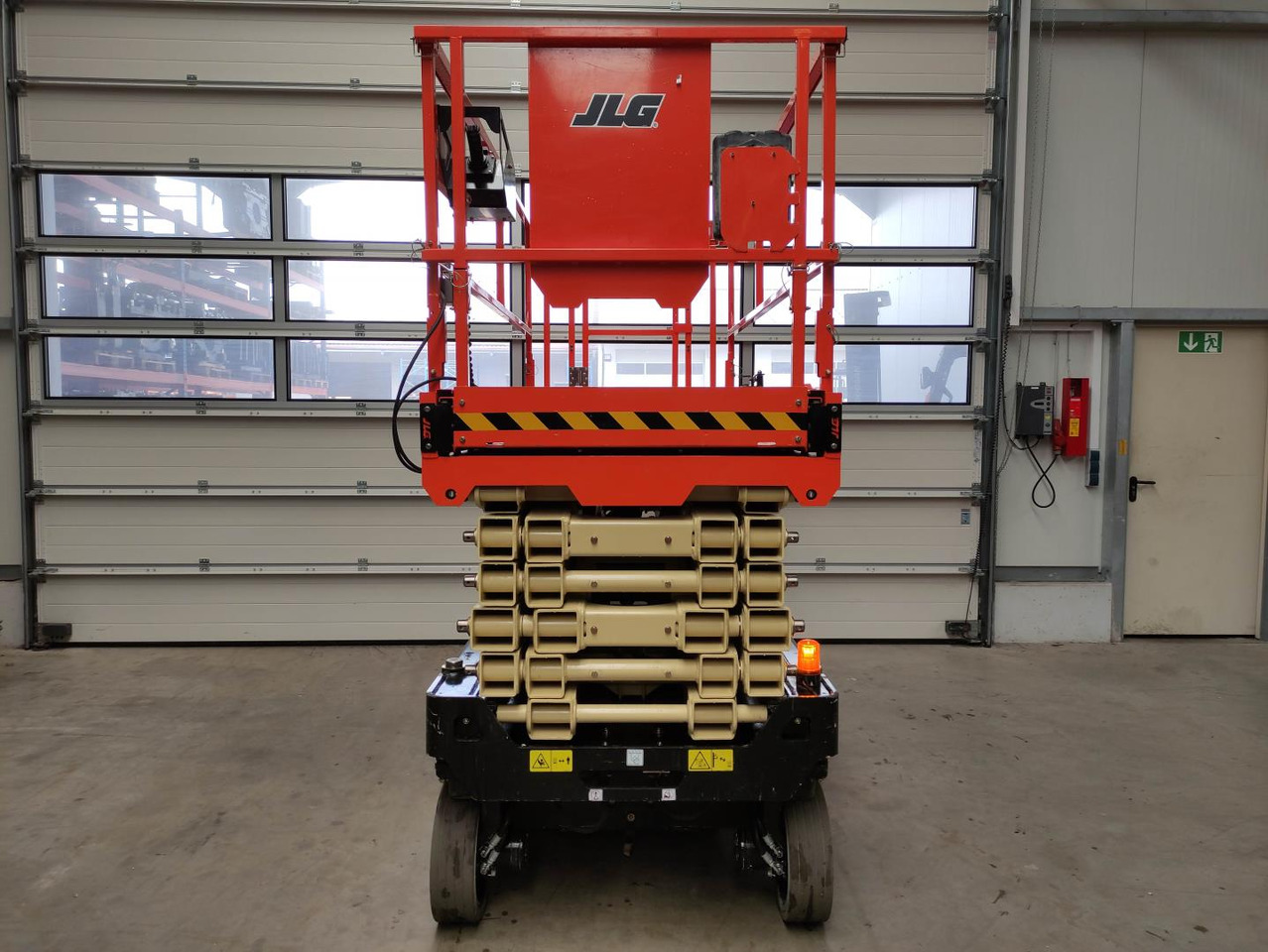 JLG 4045R - Scissor lift: picture 3 JLG 4045R - Scissor lift: picture 3