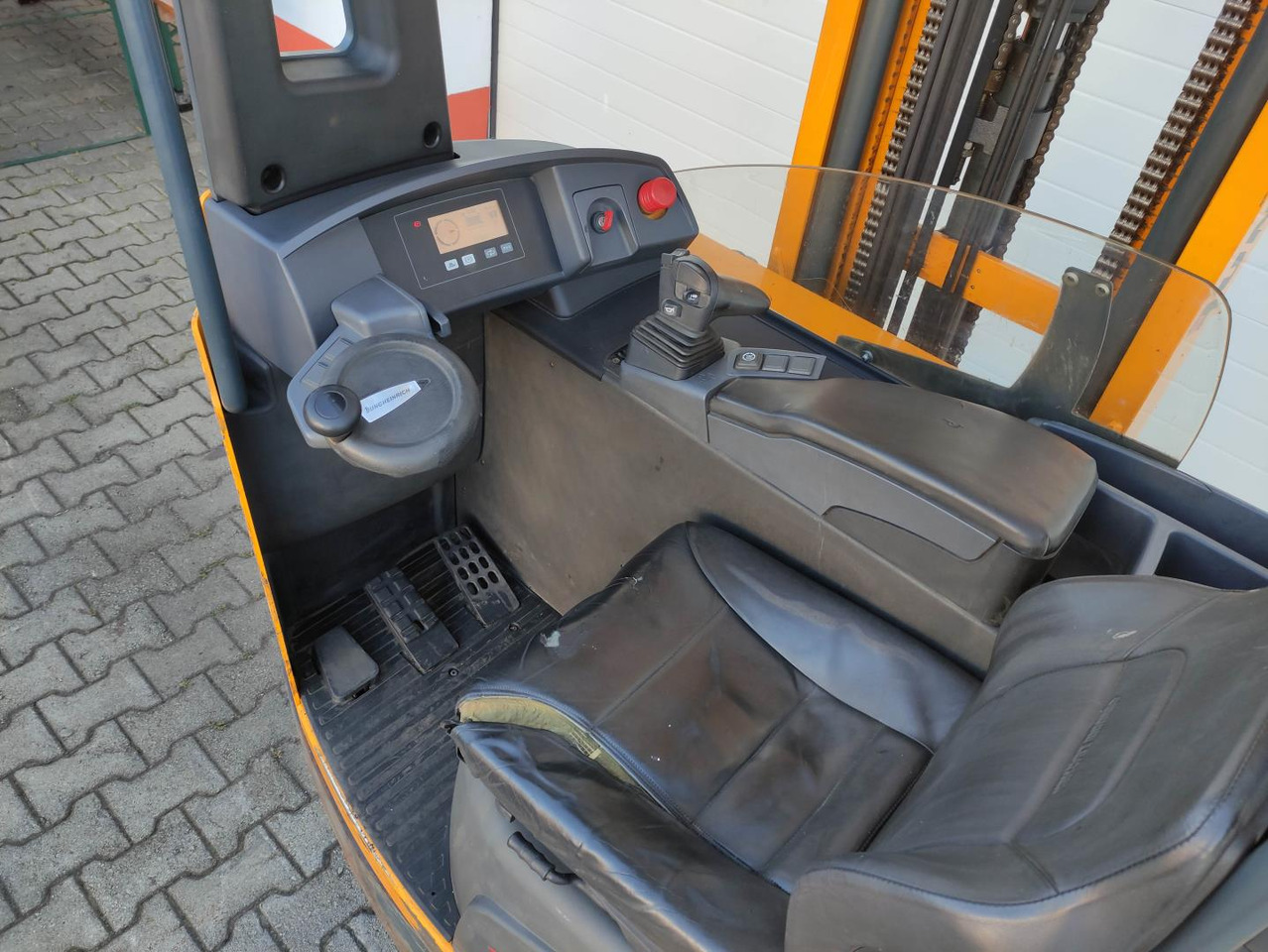 Jungheinrich ETV216 - Reach truck: picture 5 Jungheinrich ETV216 - Reach truck: picture 5