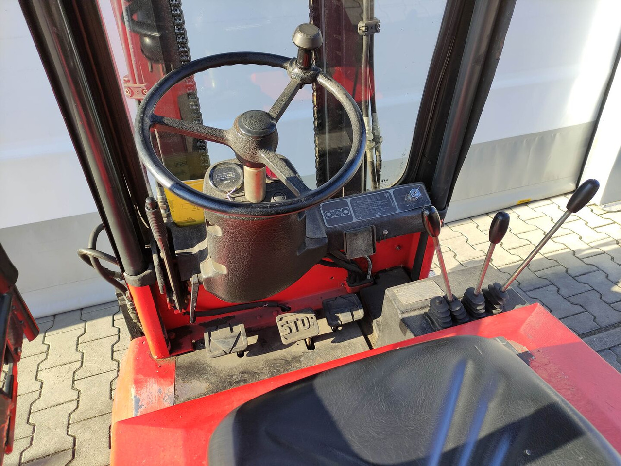 Linde E15-324 - Electric forklift: picture 5 Linde E15-324 - Electric forklift: picture 5