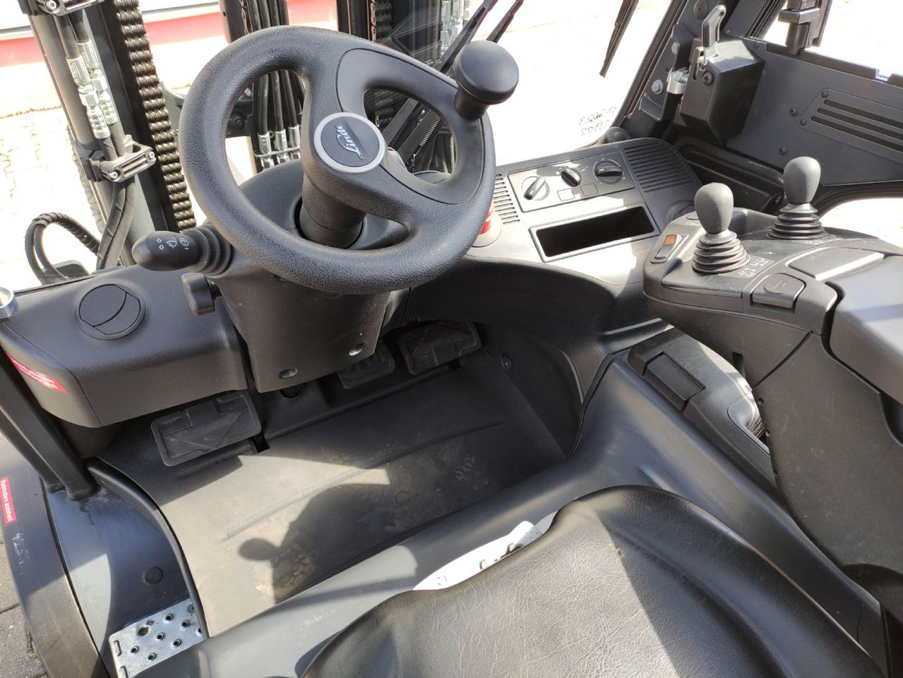 Linde E35L-01-387 - Electric forklift: picture 5 Linde E35L-01-387 - Electric forklift: picture 5