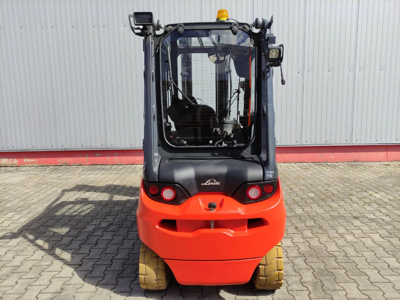 Linde E35L-01-387 - Electric forklift: picture 4 Linde E35L-01-387 - Electric forklift: picture 4