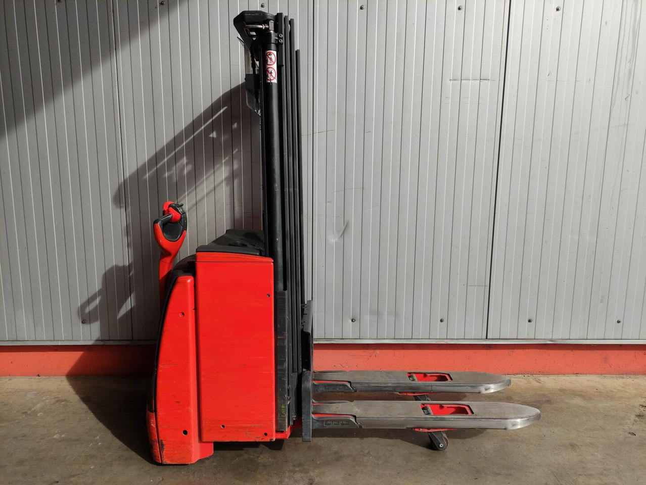 Linde L14-1173 (LACK NEU) - Stacker: picture 2 Linde L14-1173 (LACK NEU) - Stacker: picture 2