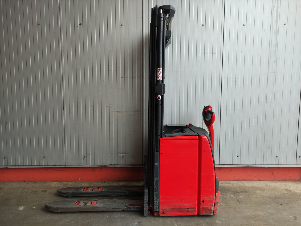 Linde L16-1173 - Stacker: picture 1 Linde L16-1173 - Stacker: picture 1