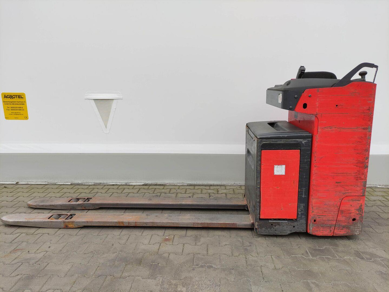 Linde T25R (mit Sitz) - Pallet truck: picture 1 Linde T25R (mit Sitz) - Pallet truck: picture 1