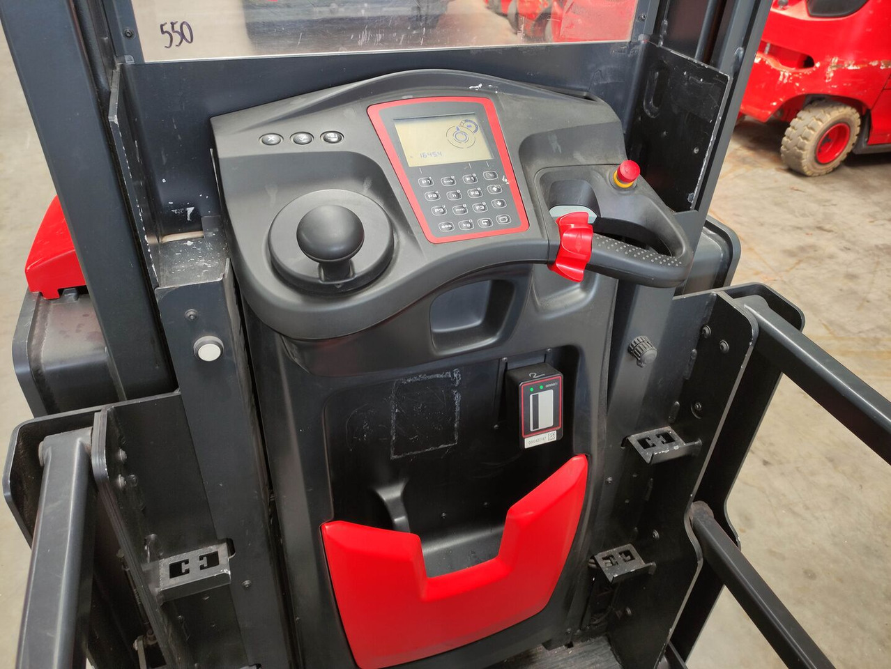 Linde V10-02 - Order picker: picture 5 Linde V10-02 - Order picker: picture 5