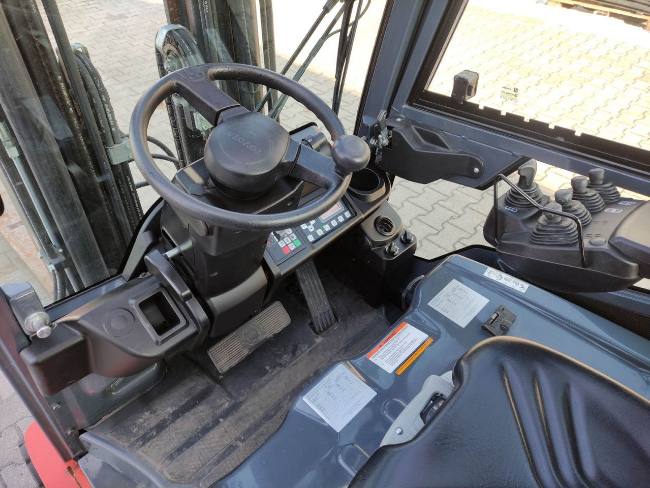 Toyota 8FBM20T - Electric forklift: picture 5 Toyota 8FBM20T - Electric forklift: picture 5