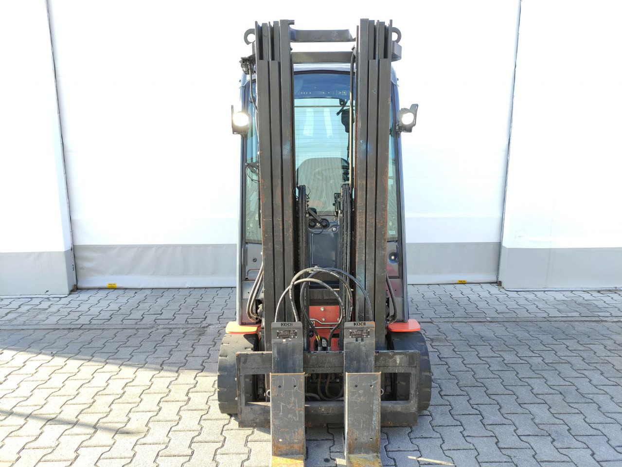 Toyota 8FBM20T - Electric forklift: picture 3 Toyota 8FBM20T - Electric forklift: picture 3
