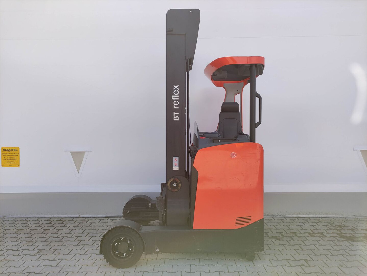 Toyota RRE160HH - Reach truck: picture 1 Toyota RRE160HH - Reach truck: picture 1