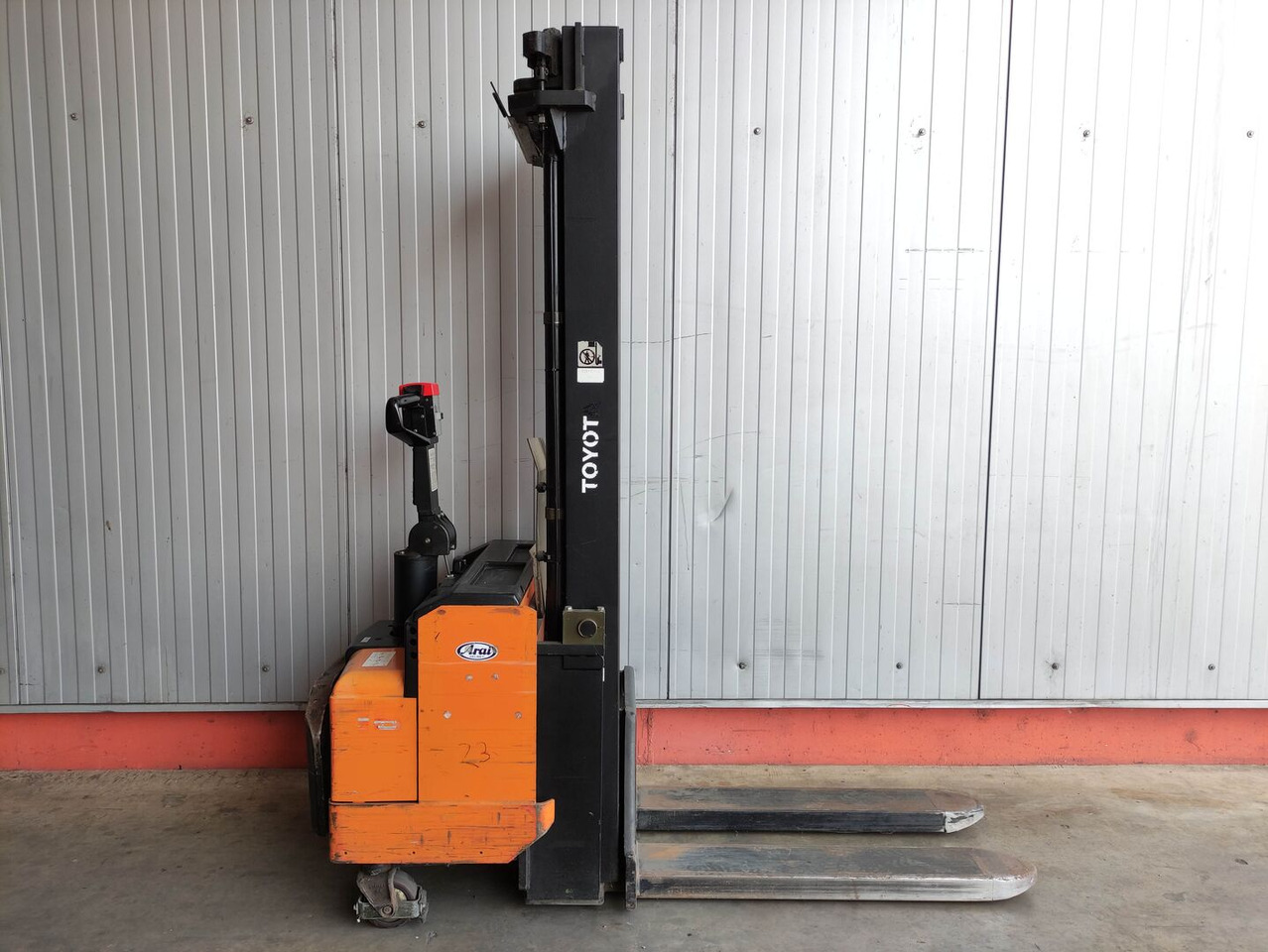 Toyota SLL 16 - Stacker: picture 2 Toyota SLL 16 - Stacker: picture 2