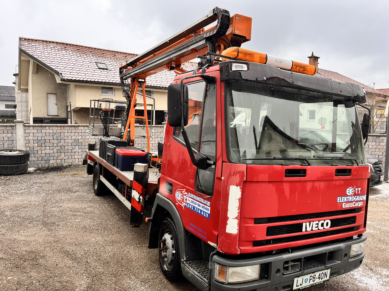 Nuova Sequani s.r.l PSF 2-/2TJ - Truck mounted aerial platform: picture 2 Nuova Sequani s.r.l PSF 2-/2TJ - Truck mounted aerial platform: picture 2