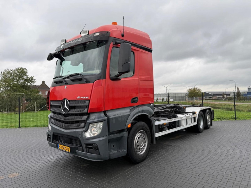 Mercedes-Benz ACTROS HAAKARM SYSTEEM, GOEDE STAAT, OMVORMER, 616.802 KM. - Hook lift truck: picture 3 Mercedes-Benz ACTROS HAAKARM SYSTEEM, GOEDE STAAT, OMVORMER, 616.802 KM. - Hook lift truck: picture 3