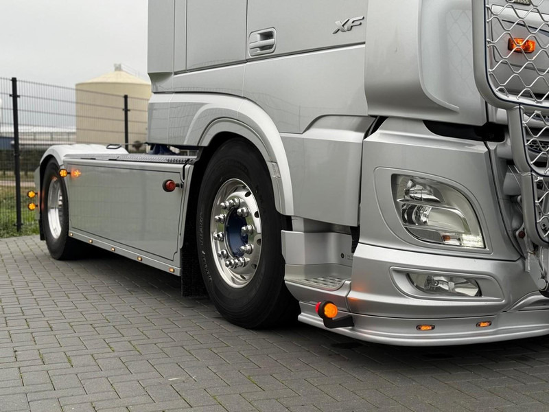 DAF XF 530 FT VOLLUCHT, SHOWTRUCK, RETARDER, LEER, PTO/HYDRAULIEK. - Tractor unit: picture 5 DAF XF 530 FT VOLLUCHT, SHOWTRUCK, RETARDER, LEER, PTO/HYDRAULIEK. - Tractor unit: picture 5
