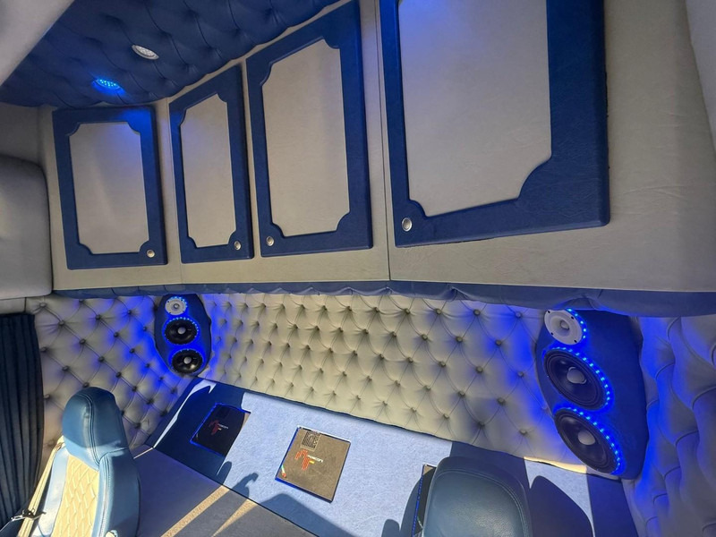 Tractor unit Scania R450 SHOW TRUCK, FULL AIR, SPECIAL INTERIOR, RETARDER, PTO.: picture 18