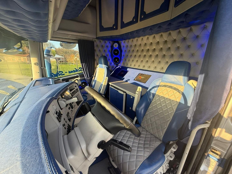 Tractor unit Scania R450 SHOW TRUCK, FULL AIR, SPECIAL INTERIOR, RETARDER, PTO.: picture 11