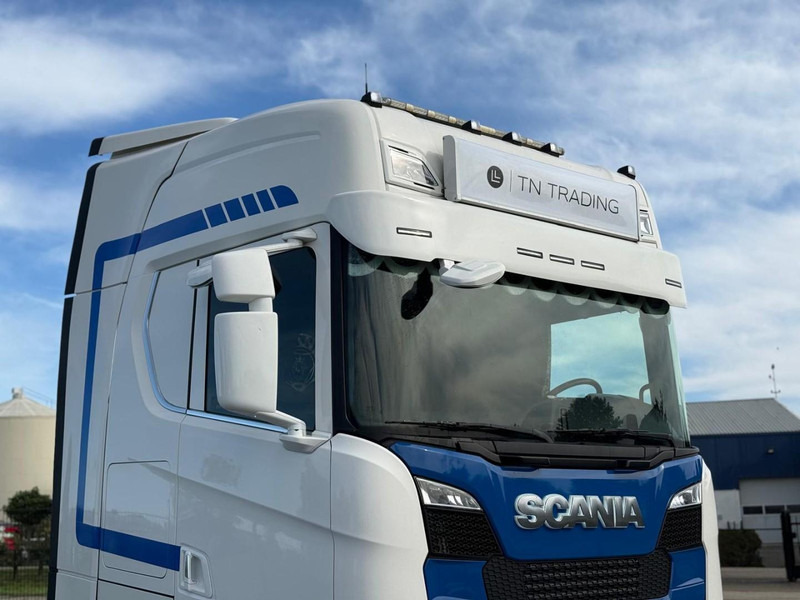 Scania S650 V8 NGS 2.95WB, PTO VOORBEREIDING, VOLLUCHT, KING OF THE ROAD, RETARDER, LEER. - Tractor unit: picture 2 Scania S650 V8 NGS 2.95WB, PTO VOORBEREIDING, VOLLUCHT, KING OF THE ROAD, RETARDER, LEER. - Tractor unit: picture 2