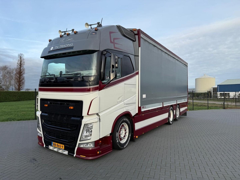 Volvo FH 13.500XL SHOW TRUCK, SPECIAL INTERIOR, TOP STAAT, VOLLUCHT, LAGE KM. - Box truck: picture 3 Volvo FH 13.500XL SHOW TRUCK, SPECIAL INTERIOR, TOP STAAT, VOLLUCHT, LAGE KM. - Box truck: picture 3