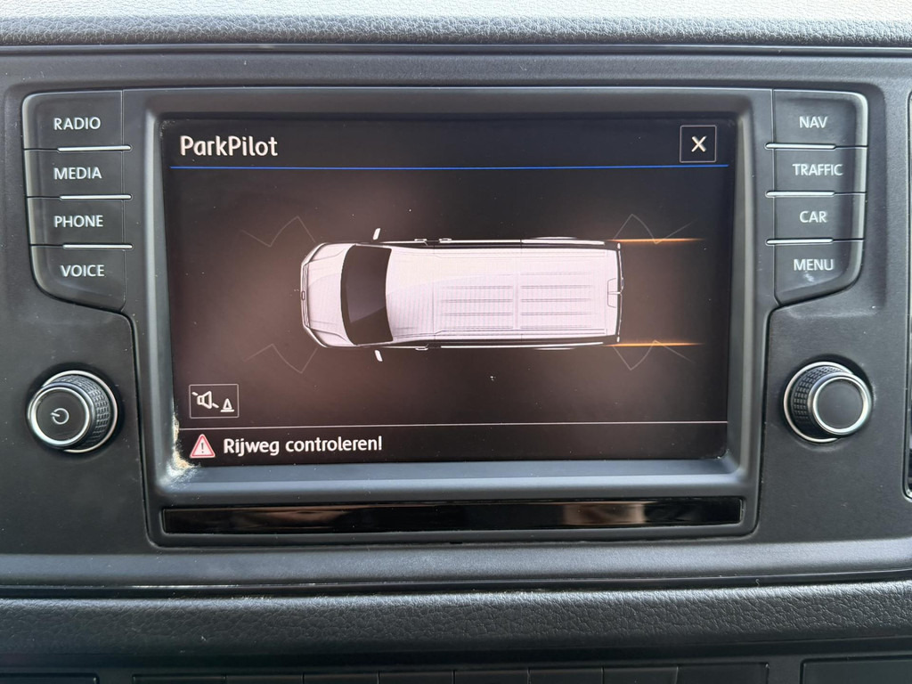 Volkswagen Crafter-35 2.0 TDI L3H2 Lage Km stand Trekhaak Airco Pdc Carplay Cruise Navi - Panel van: picture 3 Volkswagen Crafter-35 2.0 TDI L3H2 Lage Km stand Trekhaak Airco Pdc Carplay Cruise Navi - Panel van: picture 3