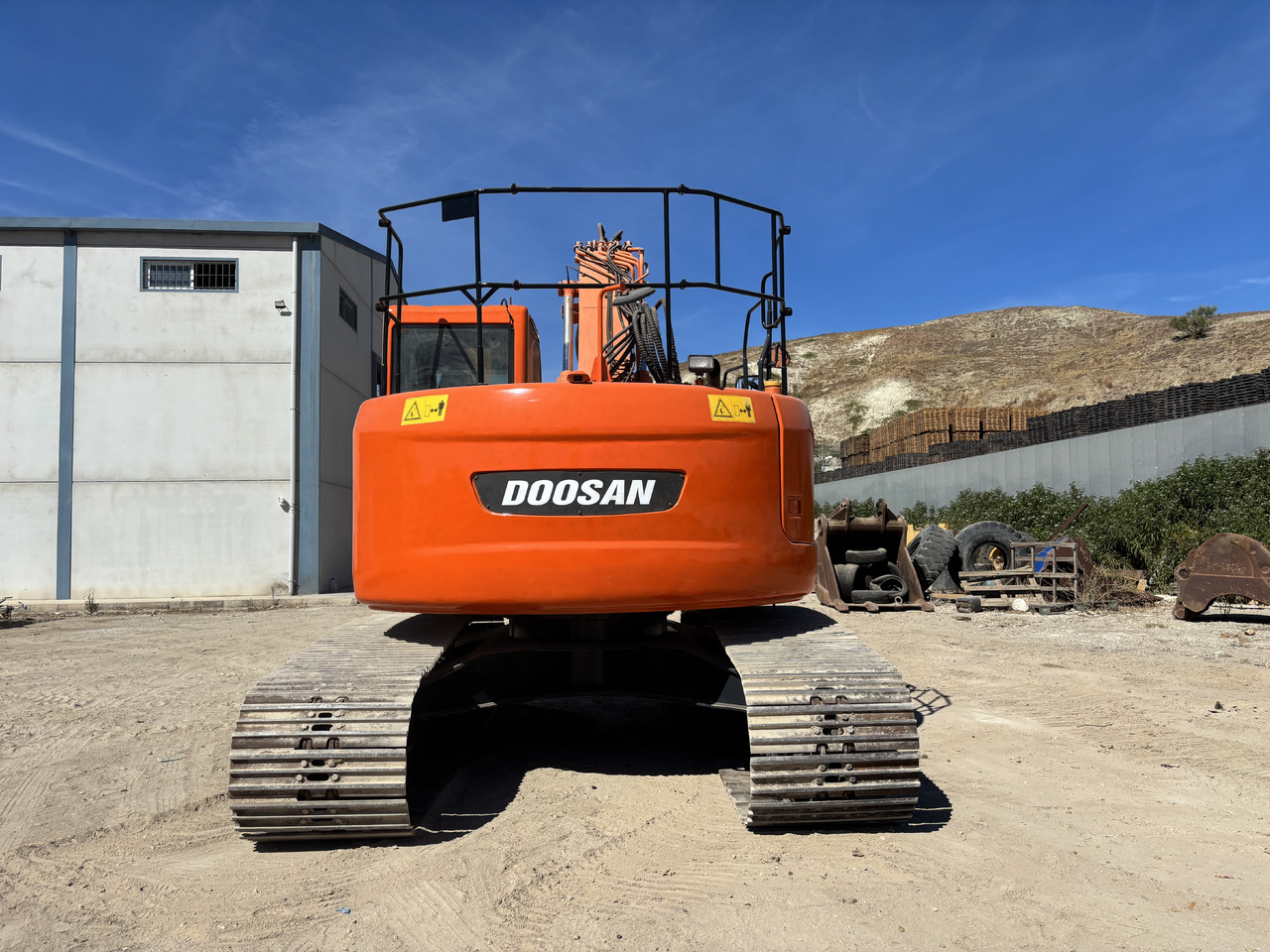 DOOSAN DX235LCR - Crawler excavator: picture 4 DOOSAN DX235LCR - Crawler excavator: picture 4