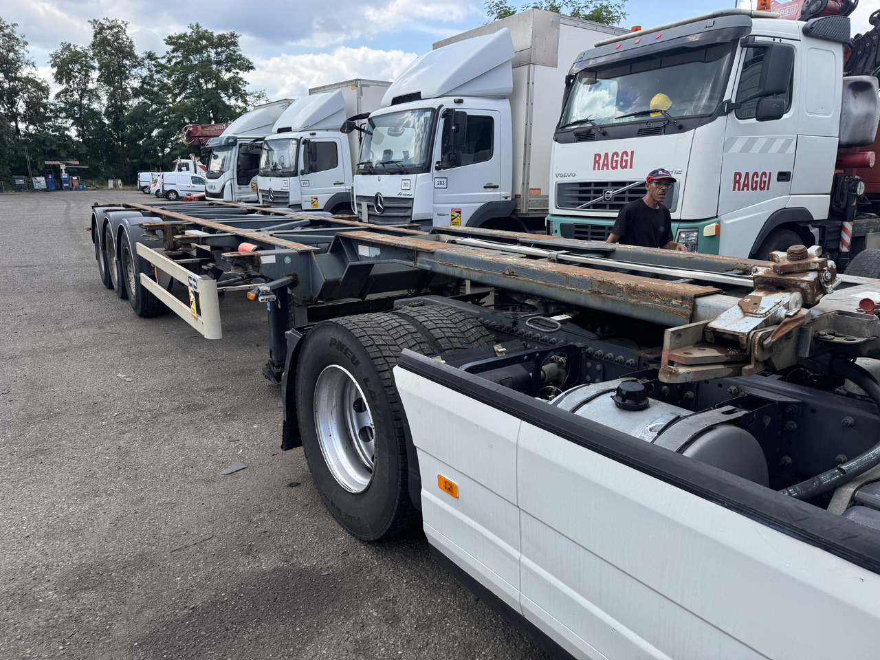 VAN HOOL Porte containers - Container transporter/ Swap body semi-trailer: picture 3 VAN HOOL Porte containers - Container transporter/ Swap body semi-trailer: picture 3