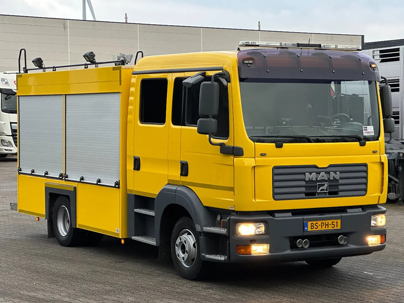 MAN TGL 12.240 Double Cabin *Only 80 Tkm* Ex Fire Truck - Box truck: picture 2 MAN TGL 12.240 Double Cabin *Only 80 Tkm* Ex Fire Truck - Box truck: picture 2